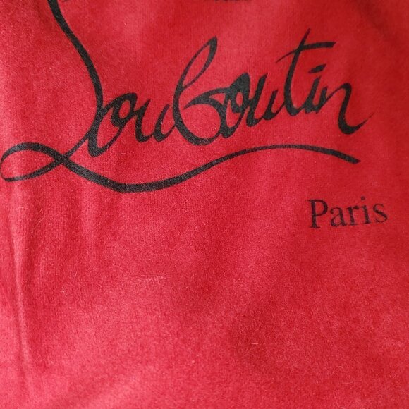 Christian Louboutin - Picture 9 of 10